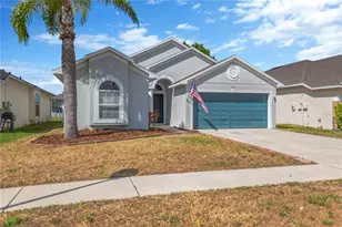 430 Stone Briar Dr, Ruskin, FL 33570 - Photo 3