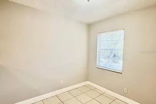 7156 E Bank Dr, Tampa, FL 33617 - Photo 5