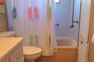 37438 Ray Dr, Zephyrhills, FL 33541 - Photo 35