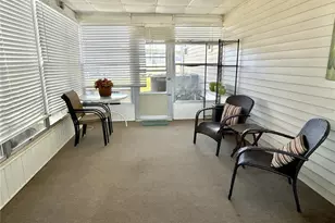 7257 Mt Georgetown Dr NE, Saint Petersburg, FL 33702 - Photo 21