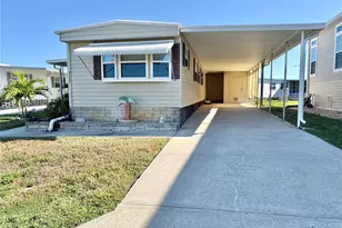 7257 Mt Georgetown Dr NE, Saint Petersburg, FL 33702 - Photo 5