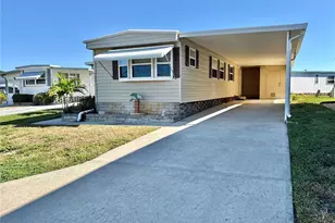 7257 Mt Georgetown Dr NE, Saint Petersburg, FL 33702 - Photo 3