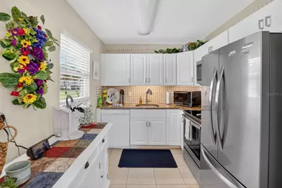 202 Bedford Street #69, Sun City Center, FL 33573 - Photo 9