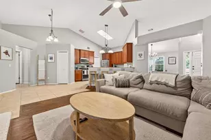 102 Vista Ave, Eustis, FL 32726 - Photo 9