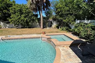 6527 40th Ave N, Saint Petersburg, FL 33709 - Photo 19