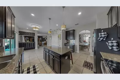 2429 Cumberland Cliff Drive, Ruskin, FL 33570 - Photo 13