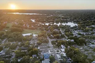 812 W Country Club Dr, Tampa, FL 33612 - Photo 7