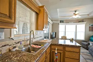 35143 Danny Dr, Zephyrhills, FL 33541 - Photo 11