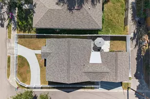 2401 19th St S, Saint Petersburg, FL 33712 - Photo 25