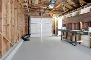 2401 19th St S, Saint Petersburg, FL 33712 - Photo 23