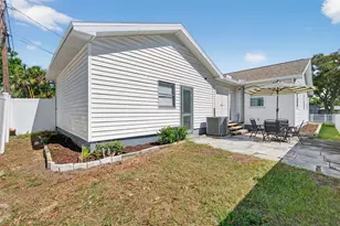 2401 19th St S, Saint Petersburg, FL 33712 - Photo 21