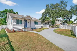 2401 19th St S, Saint Petersburg, FL 33712 - Photo 5