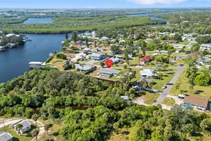 105 E North Branch Rd, Ruskin, FL 33570 - Photo 5