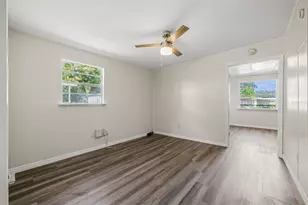 39019 Heath Dr, Zephyrhills, FL 33542 - Photo 17