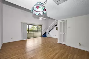 13612 S Village Dr, Tampa, FL 33618 - Photo 7