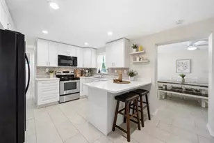 3744 Carron St, New Port Richey, FL 34652 - Photo 3