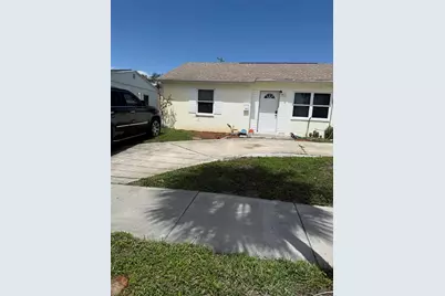712 Mandalay Avenue, Clearwater Beach, FL 33767 - Photo 1