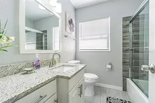 2020 Bassedena Cir W, Lakeland, FL 33805 - Photo 11