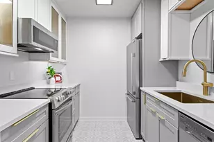 4335 Aegean Dr, Tampa, FL 33611 - Photo 9