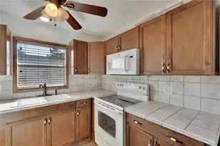 202 Bedford Trail, Sun City Center, FL 33573 - Photo 15