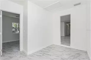 7106 Lynwood Dr, Tampa, FL 33637 - Photo 17