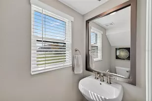 4831 Isola Ct, Wesley Chapel, FL 33543 - Photo 21