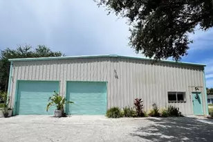 321 N Safford Ave, Tarpon Springs, FL 34689 - Photo 1