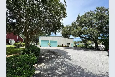 321 N Safford Avenue, Tarpon Springs, FL 34689 - Photo 1