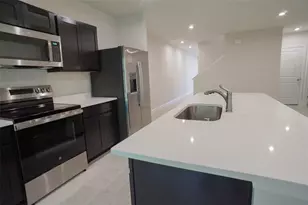 12016 Grizzly Ln, New Port Richey, FL 34654 - Photo 5