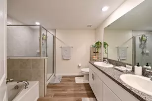 736 Royal Empress Dr, Ruskin, FL 33570 - Photo 15