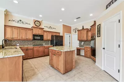 17923 Arbor Haven Drive, Tampa, FL 33647 - Photo 9