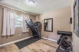 936 Highview Dr, Palm Harbor, FL 34683 - Photo 31