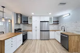 217 Evelyn Ave, Clearwater, FL 33765 - Photo 9