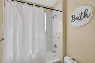 7710 Tuscany Woods Dr, Tampa, FL 33647 - Photo 55