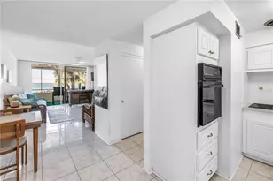 7000 Beach Plaza, Saint Pete Beach, FL 33706 - Photo 17