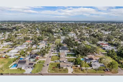 1565 Connecticut Avenue NE, Saint Petersburg, FL 33703 - Photo 33