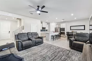 19043 Pebble Wood Ln, Spring Hill, FL 34610 - Photo 7