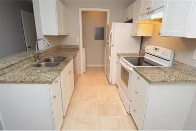 10263 Gandy Boulevard N #2016, Saint Petersburg, FL 33702 - Photo 7