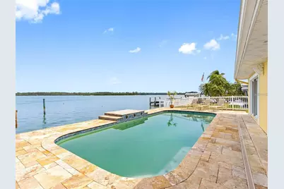 512 173rd Avenue E, North Redington Beach, FL 33708 - Photo 13