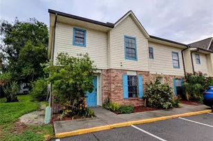 3919 Carroll Pines Ct, Tampa, FL 33614 - Photo 1