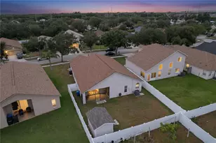 8527 Carriage Pointe Dr, Gibsonton, FL 33534 - Photo 29