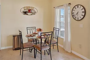 1055 Seminole Sky Dr, Ruskin, FL 33570 - Photo 11