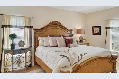 1055 Seminole Sky Drive, Ruskin, FL 33570 - Photo 19