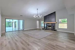 3105 Mossvale Ln, Tampa, FL 33618 - Photo 7
