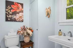 1226 Serpentine Dr S, Saint Petersburg, FL 33705 - Photo 13