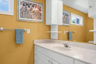 1226 Serpentine Dr S, Saint Petersburg, FL 33705 - Photo 17