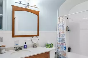 1226 Serpentine Dr S, Saint Petersburg, FL 33705 - Photo 21