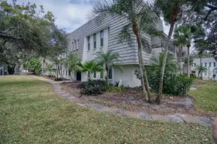 702 Lyndhurst St, Dunedin, FL 34698 - Photo 1