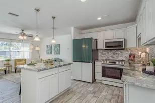 664 Frederica Ln, Dunedin, FL 34698 - Photo 9