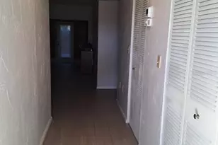 4600 98th Way N, Saint Petersburg, FL 33708 - Photo 3